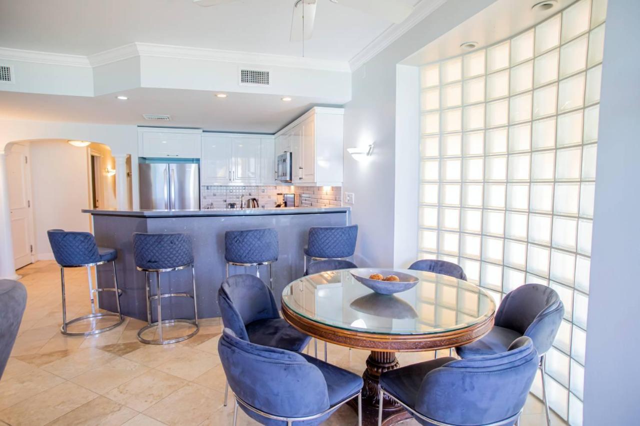 Villa Renaissance Unit 205 Grace Bay Beach Eksteriør billede