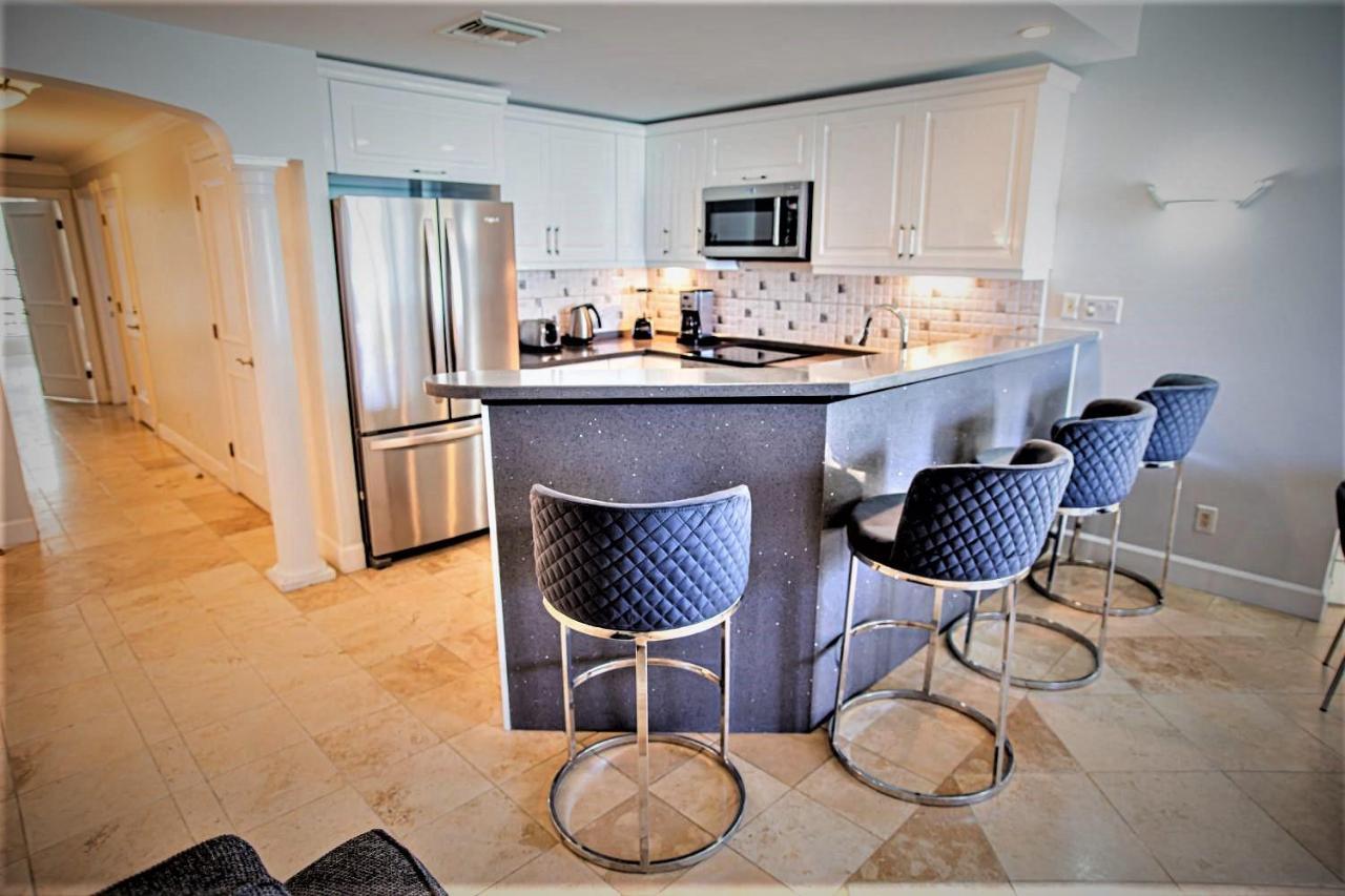 Villa Renaissance Unit 205 Grace Bay Beach Eksteriør billede